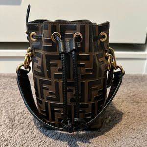 Fendi Mini Mon Tresor bucket bag